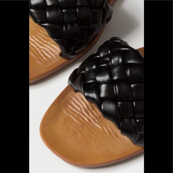 NWT Bamboo Black Faux Leather Braided Slide Sandals - Picture 9 of 11